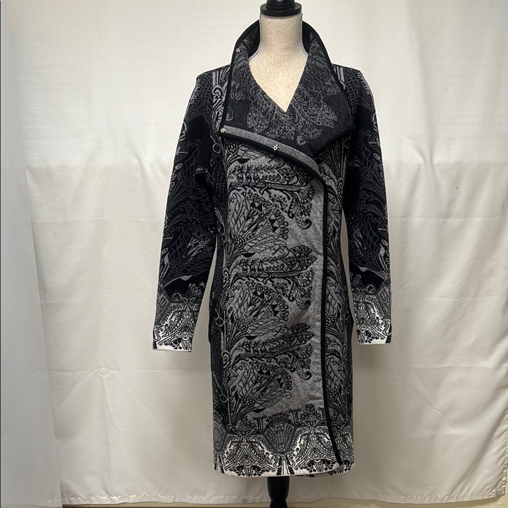 Kooi Black and Gray Women's Coat